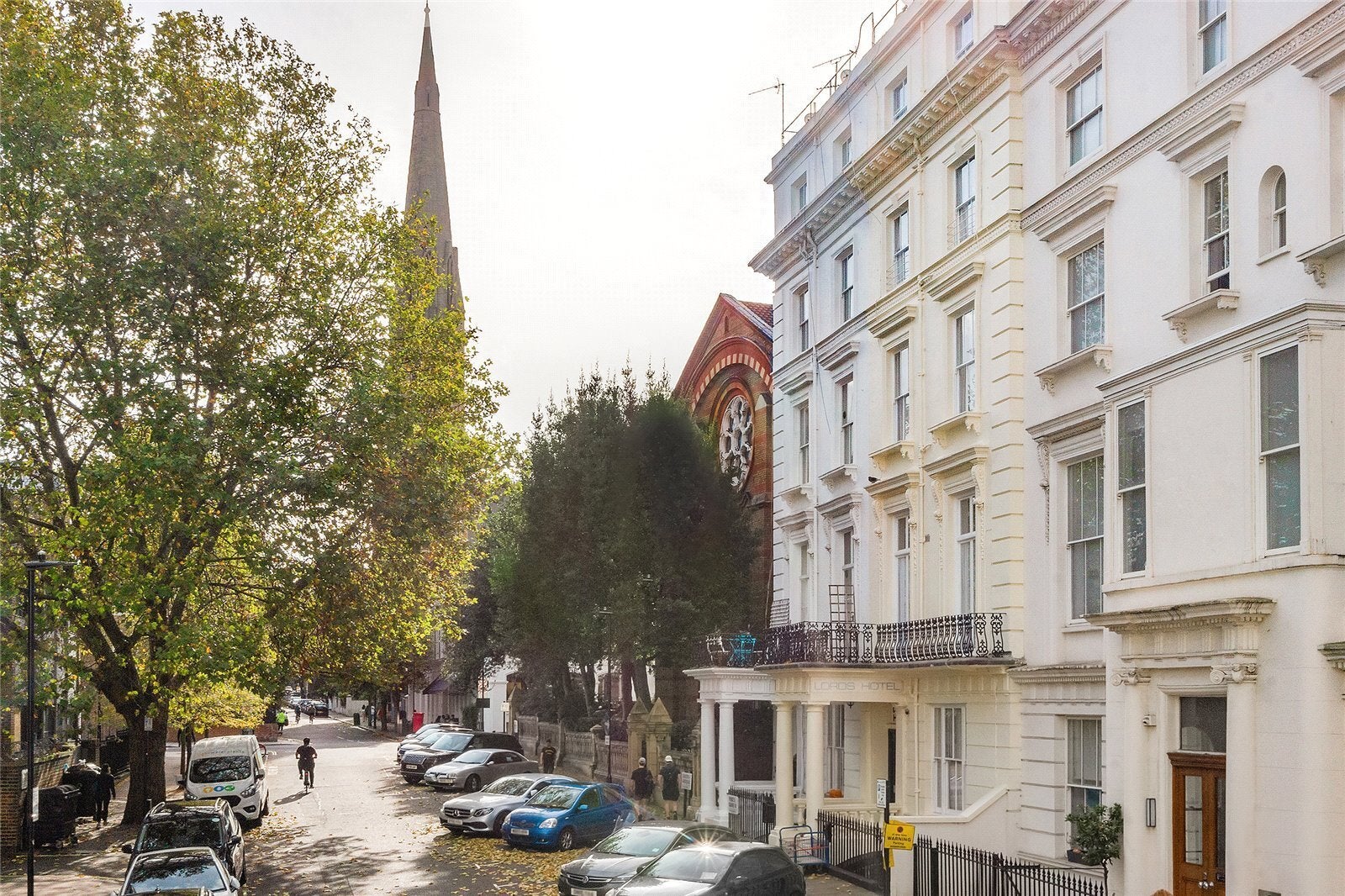 Flat Prince's Square in City of Westminster