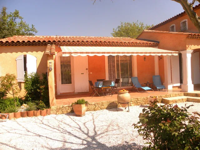 House Chemin des Garrigues in Le Val