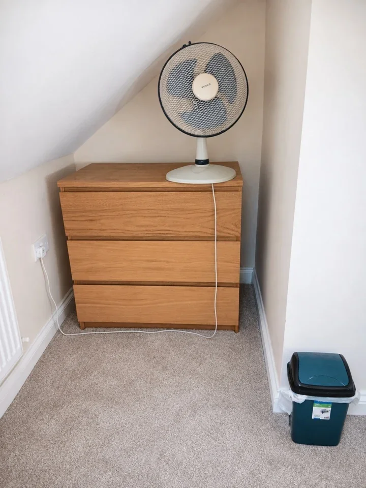 Room Preston Gardens in Greater London