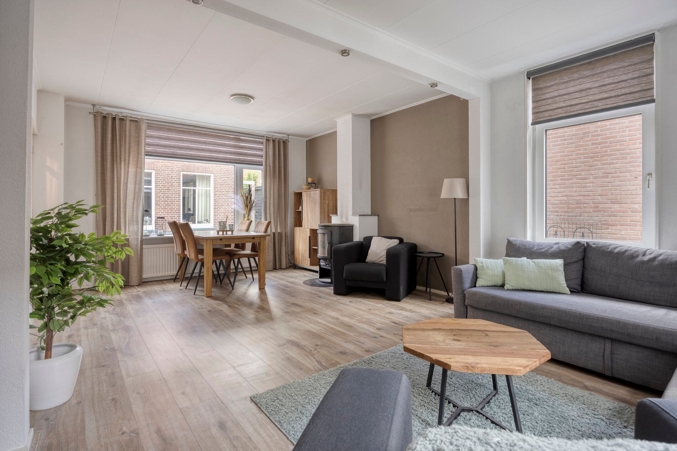 Twee-onder-één-kap te koop: Korte Baanstraat 5, Lekkerkerk