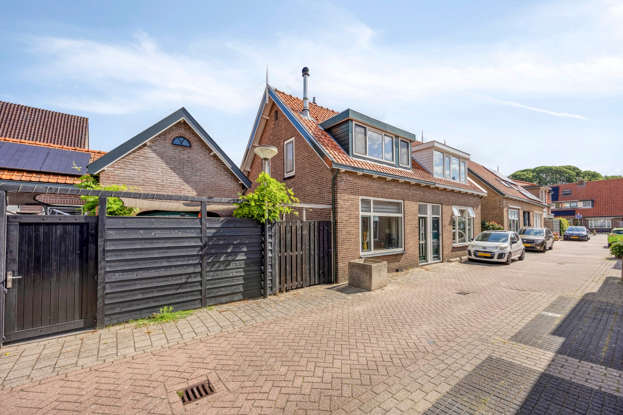 Twee-onder-één-kap te koop: Korte Baanstraat 5, Lekkerkerk