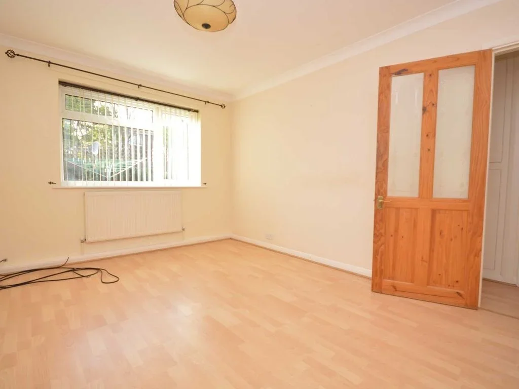 Flat Milford Close in Greater London