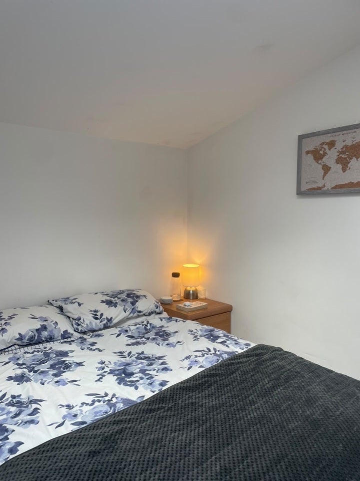 Room Oakfield Road in Greater London