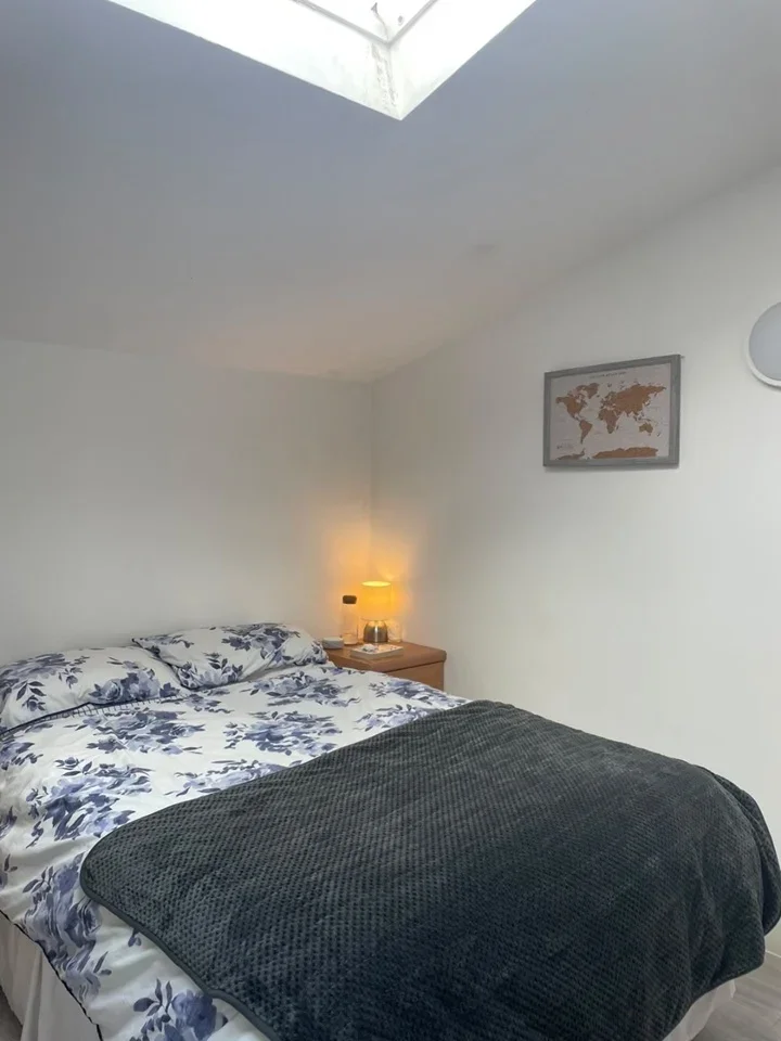 Room Oakfield Road in Greater London