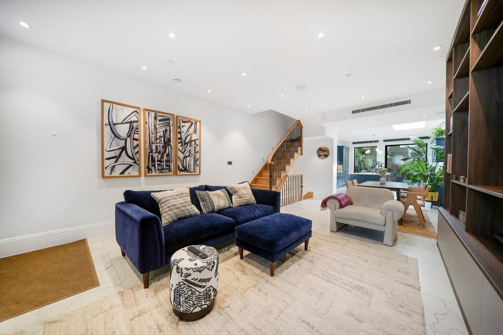 House Ordnance Hill in City of Westminster