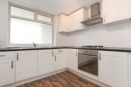 Flat Manchester Road in Greater London