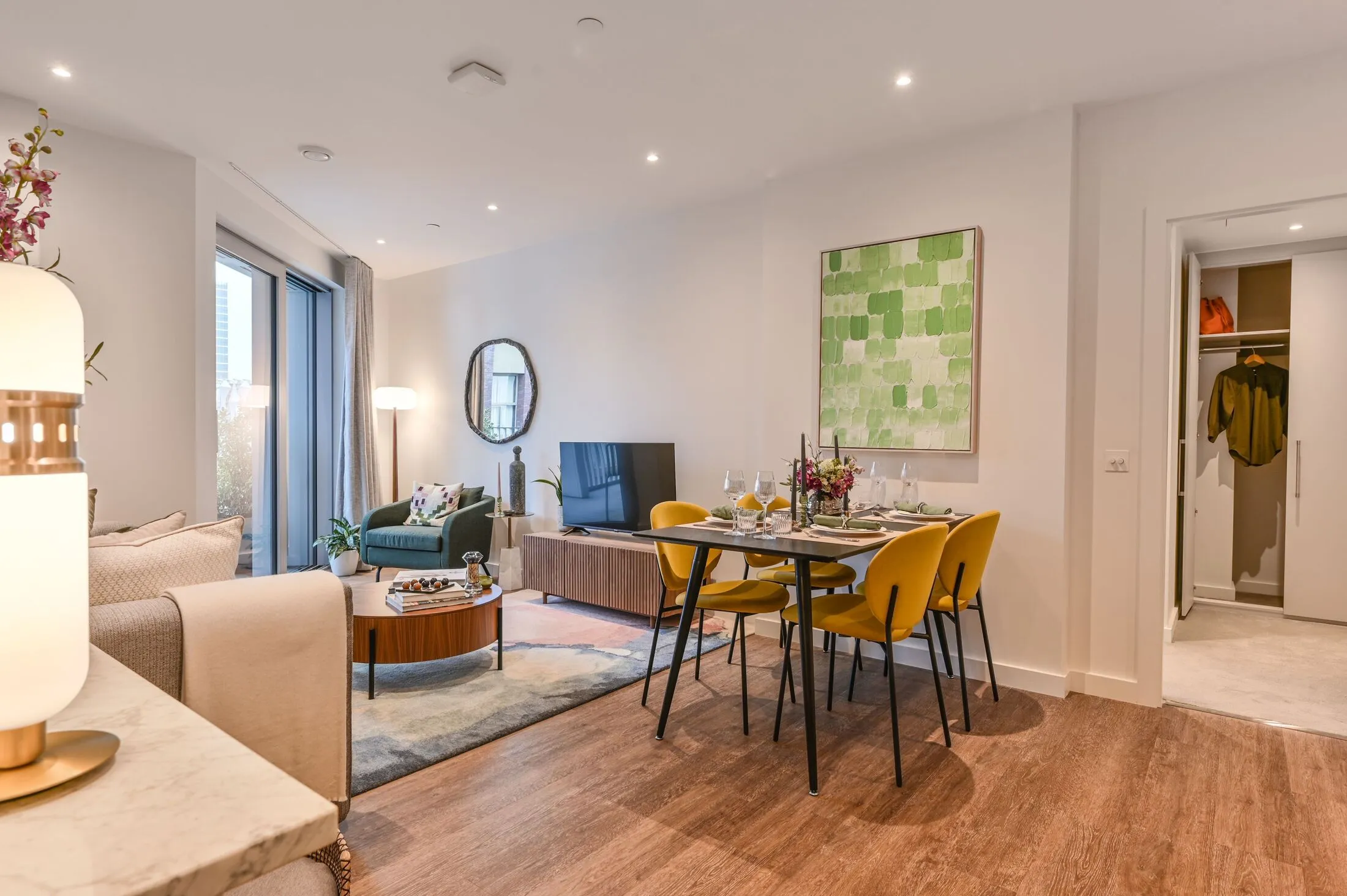 Flat New Mill Road in Greater London