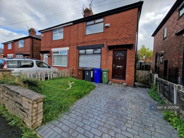 House Albion Drive in Tameside