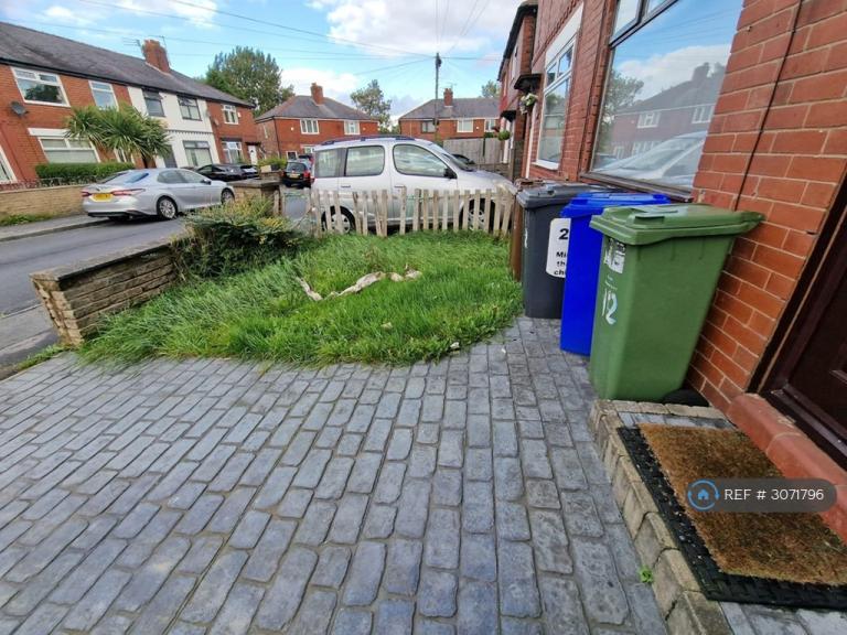 House Albion Drive in Tameside