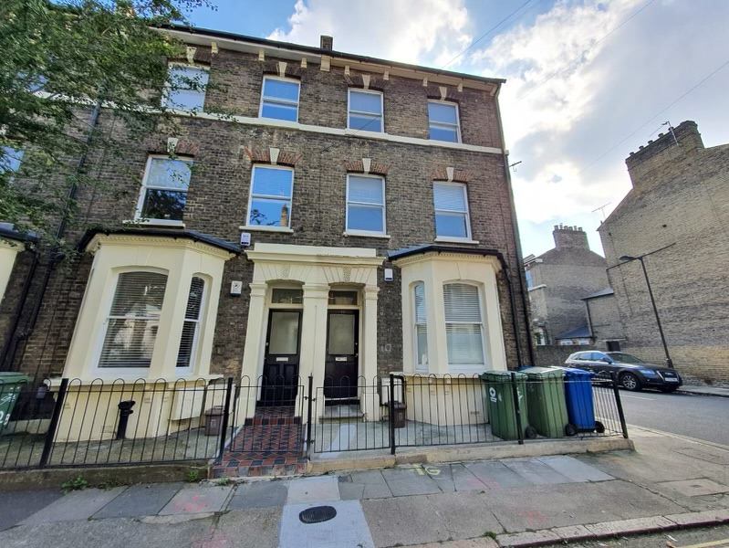 Room Charleston Street in Greater London