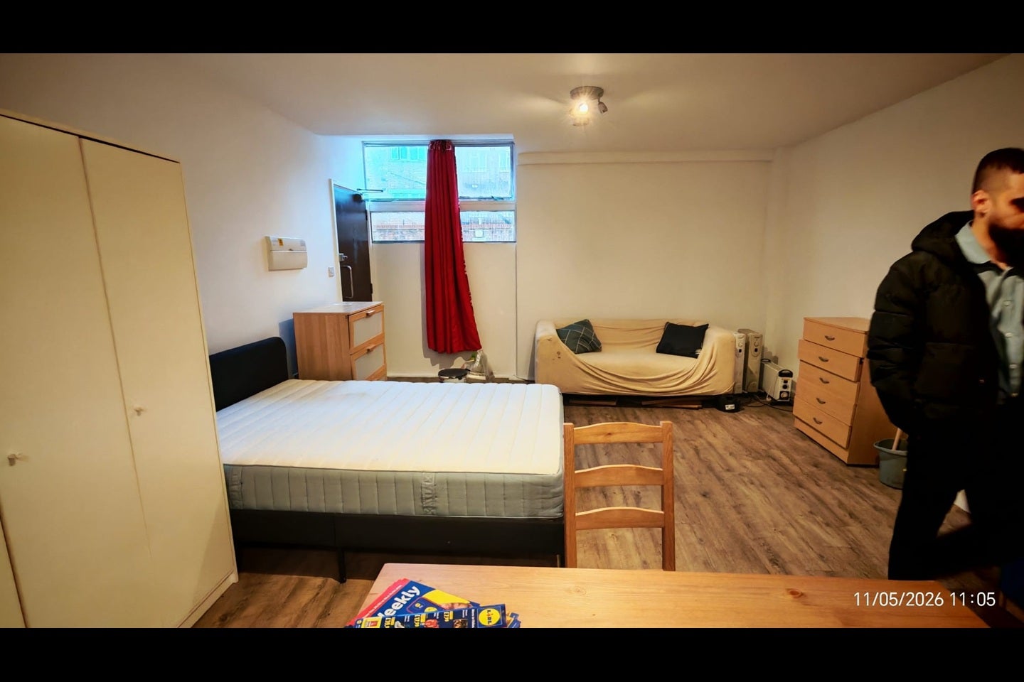 Flat Twyford Crescent in Greater London