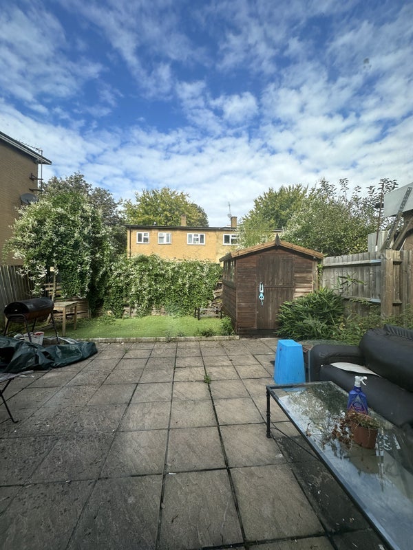 Room Shandy Street in Greater London