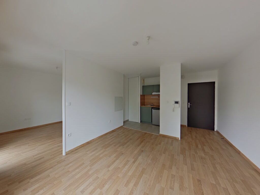 Flat Boulevard Jules Verne in Nantes