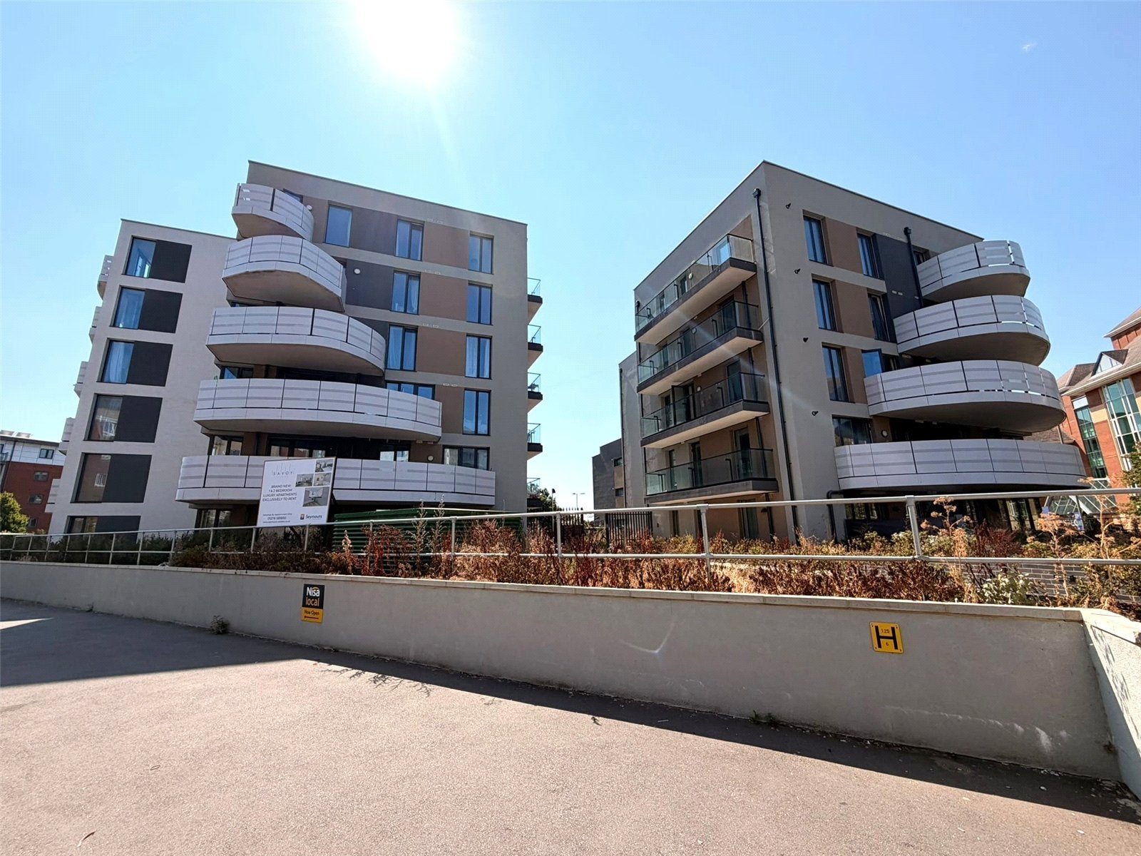 Flat Farnborough Road in Rushmoor