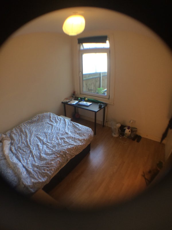 Room Lucien Road in Greater London
