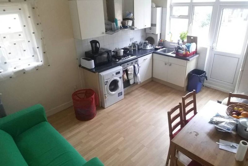 Room Lucien Road in Greater London