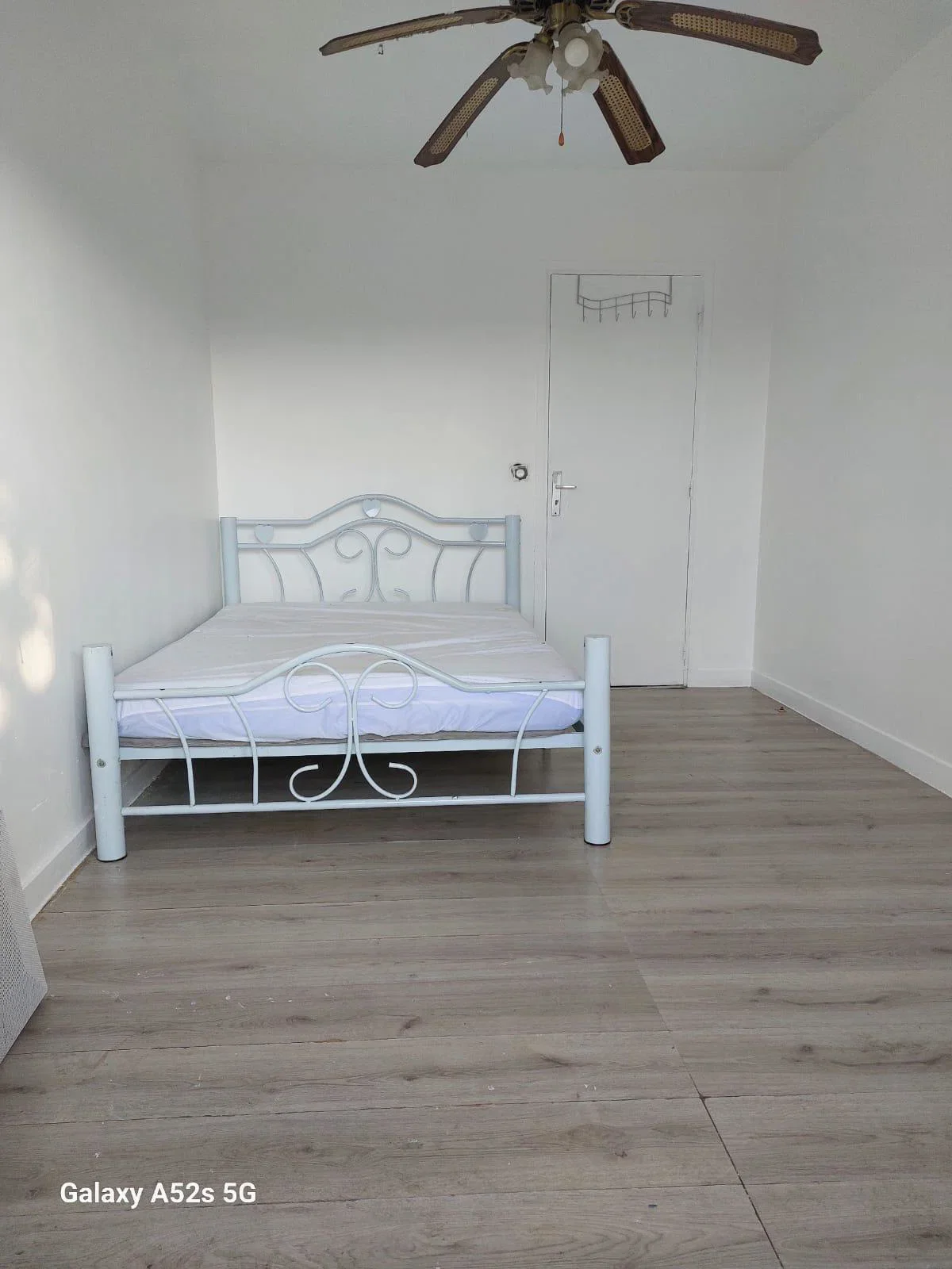 Room Rue de Paris in Boissy-Saint-Léger