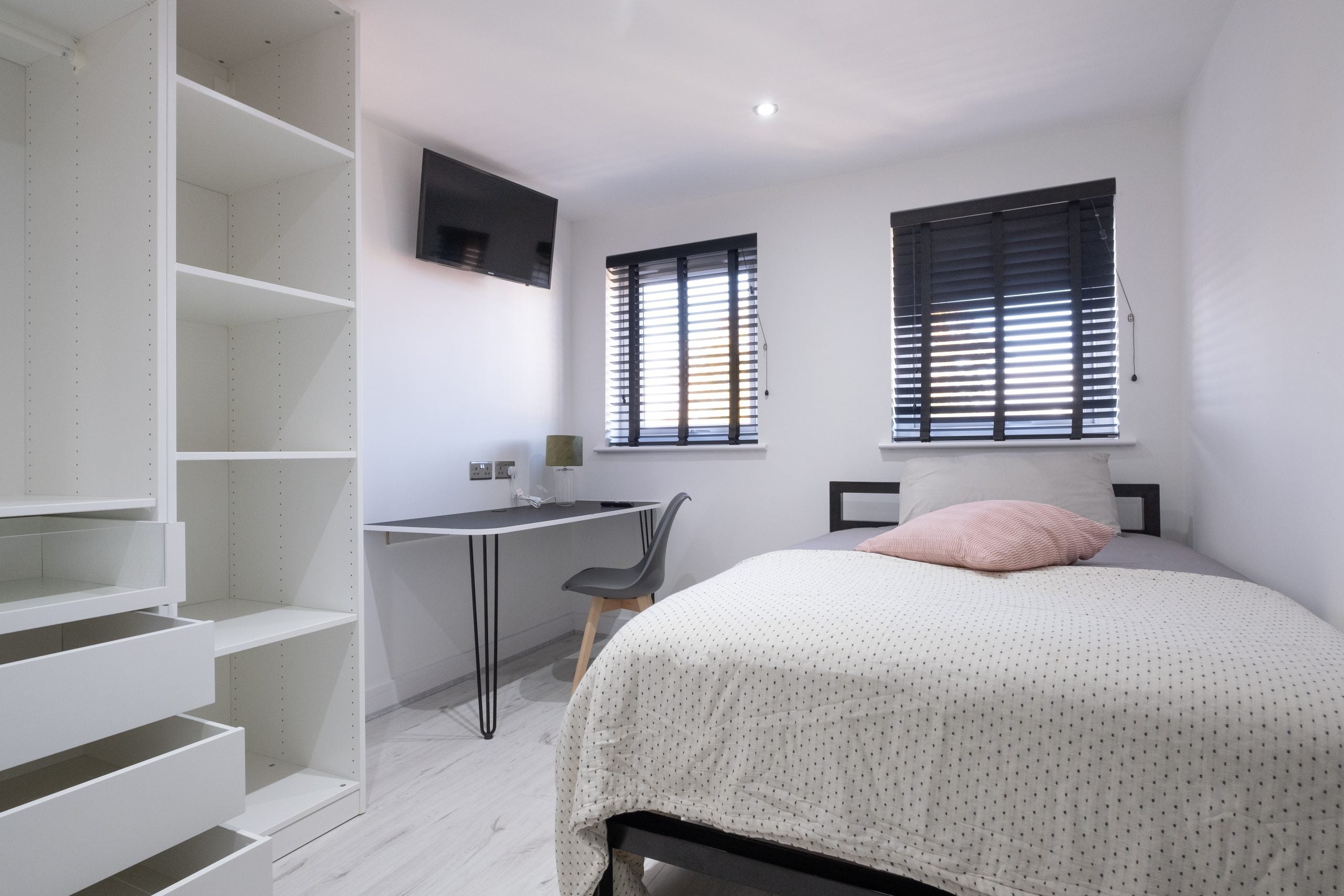 Room Westfield Street in Lincoln