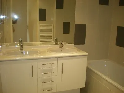 Appartement Place Simone de Beauvoir à Orly