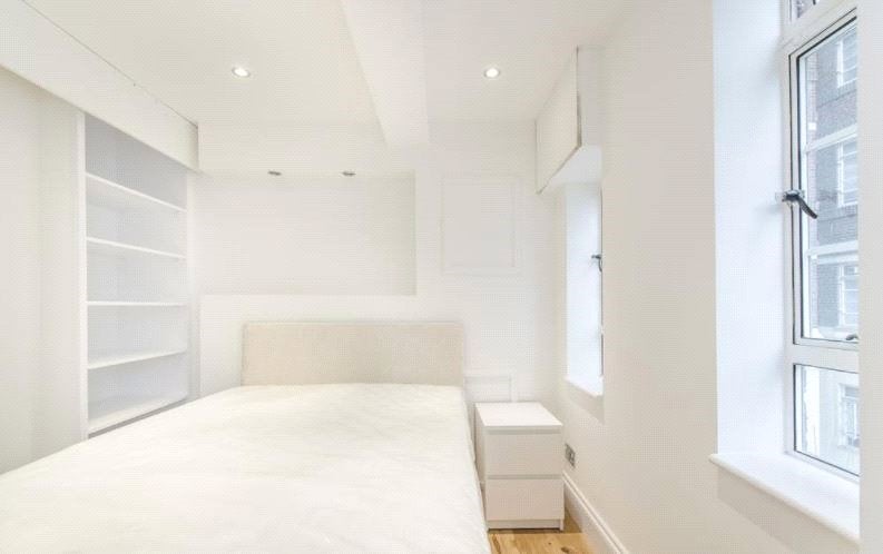 Flat Sloane Avenue in Greater London
