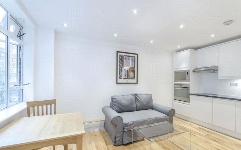 Flat Sloane Avenue in Greater London