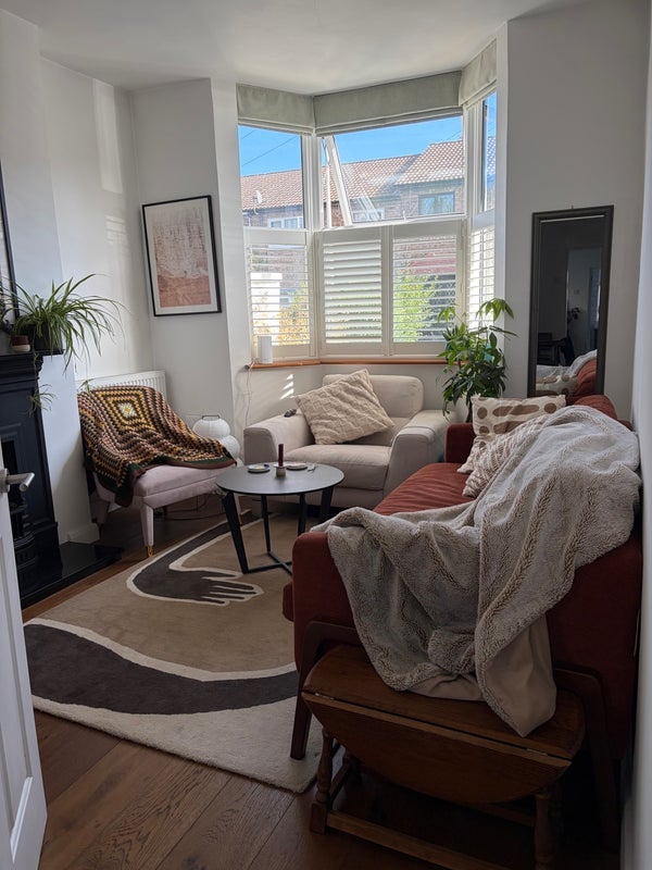 Room Wellington Road in Greater London