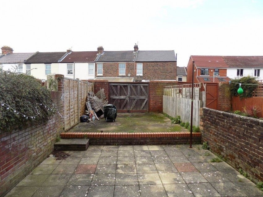 Flat Pepys Close in Portsmouth