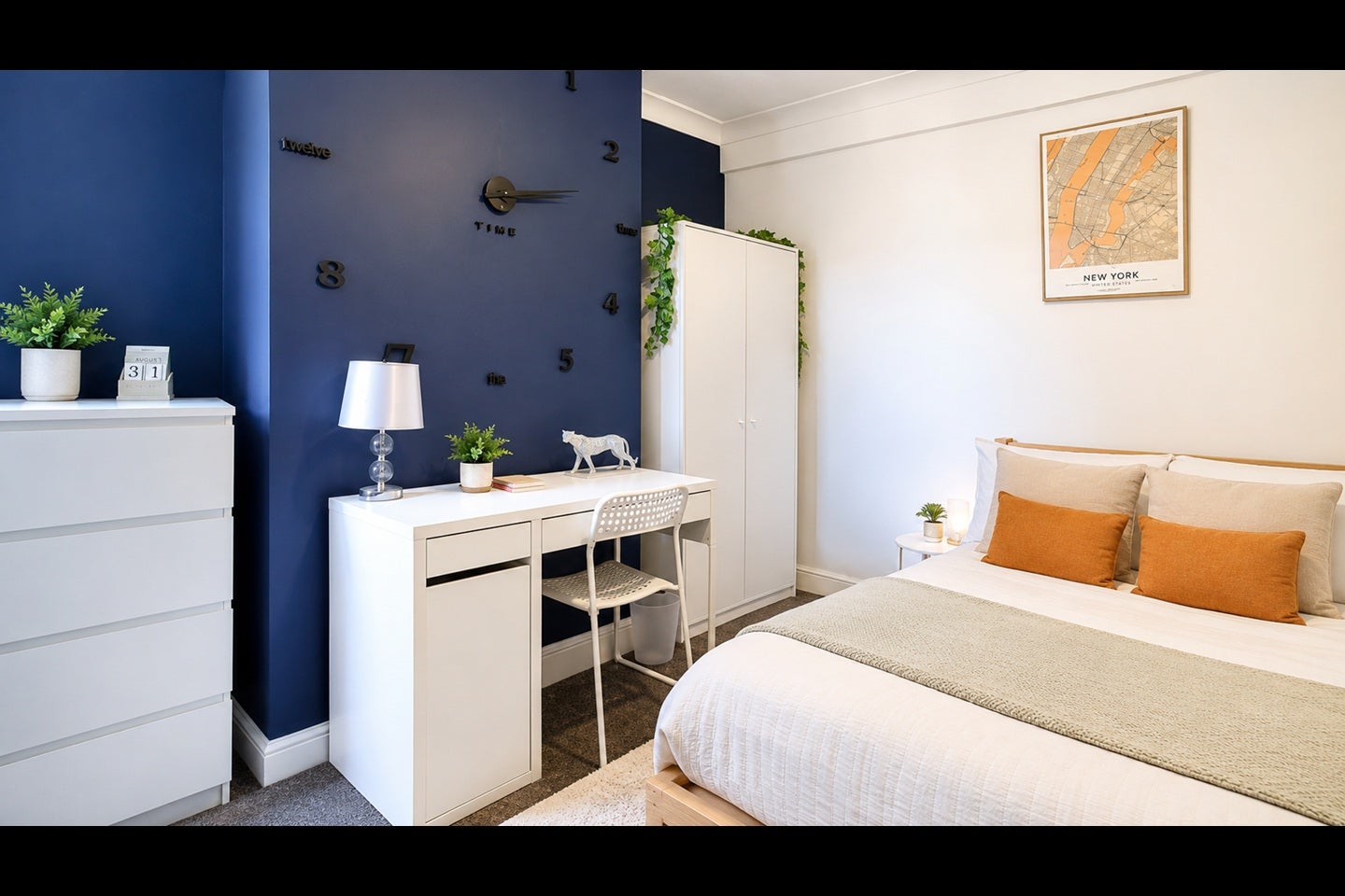 Room Lawson Road in Portsmouth