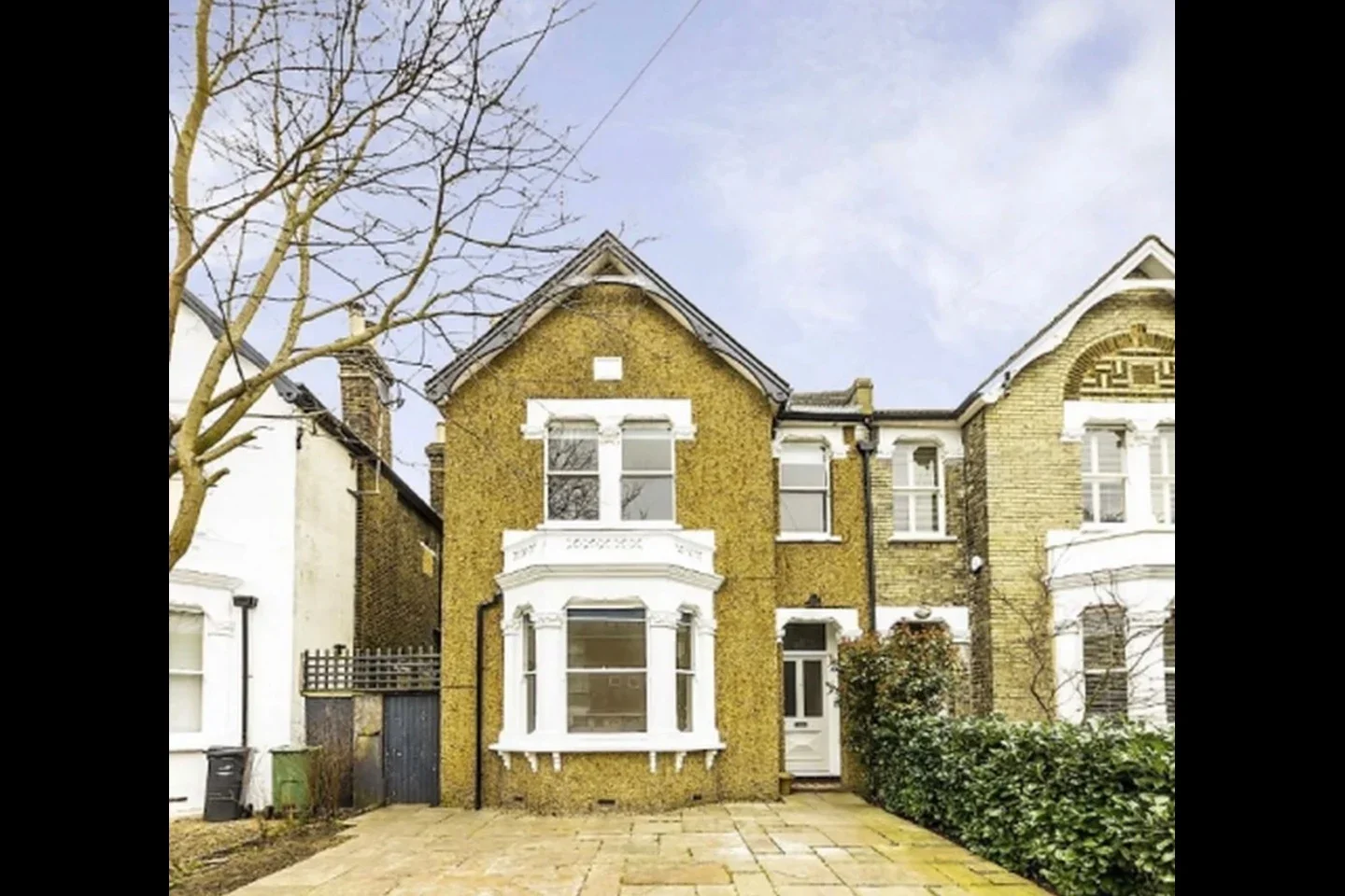 House Tankerville Road in Greater London