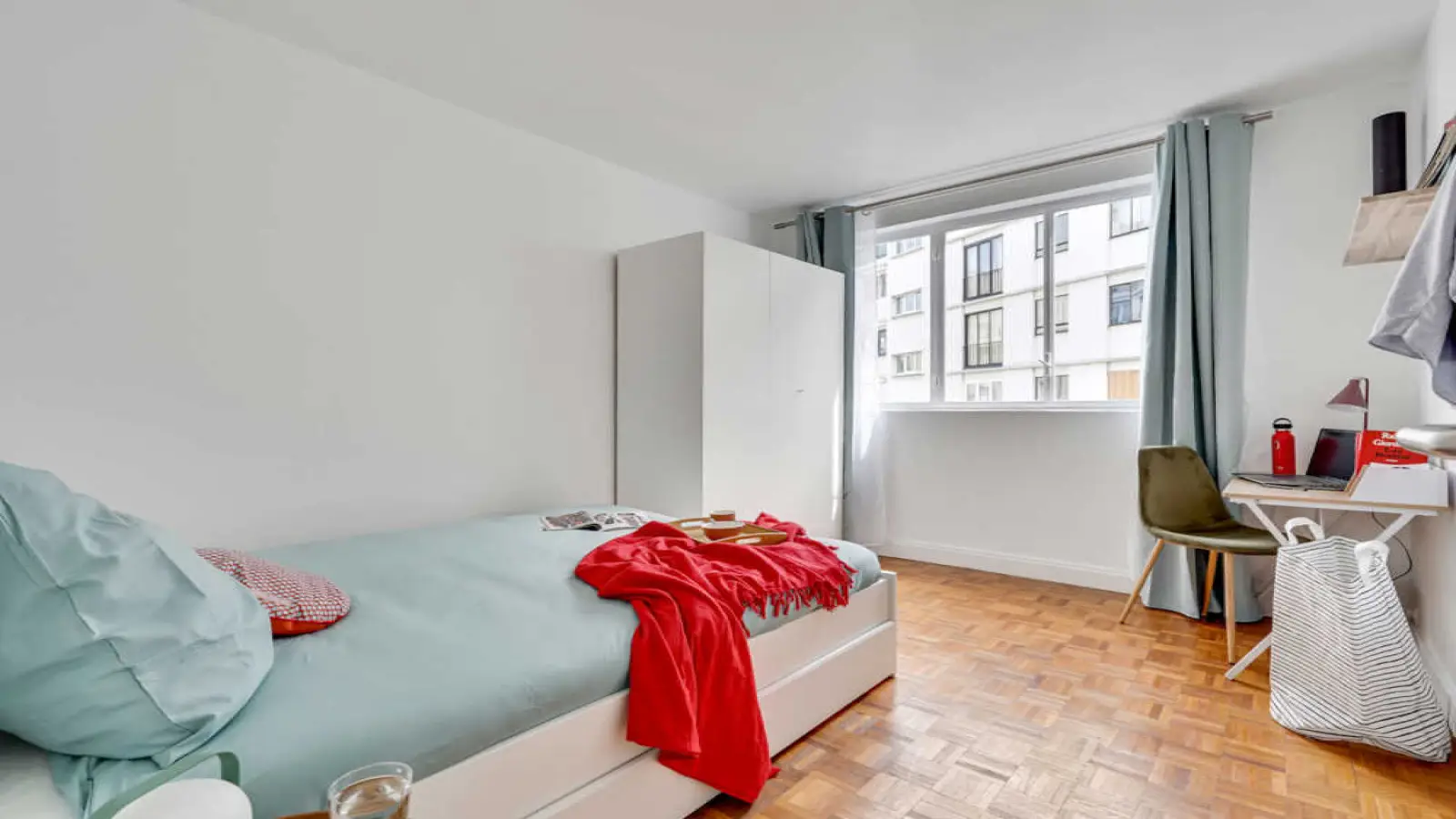 Room Rue des Frères Morane in Paris
