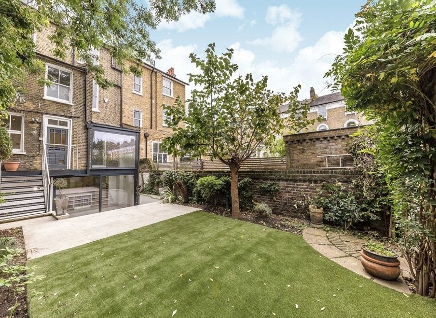 House Grafton Square in Greater London