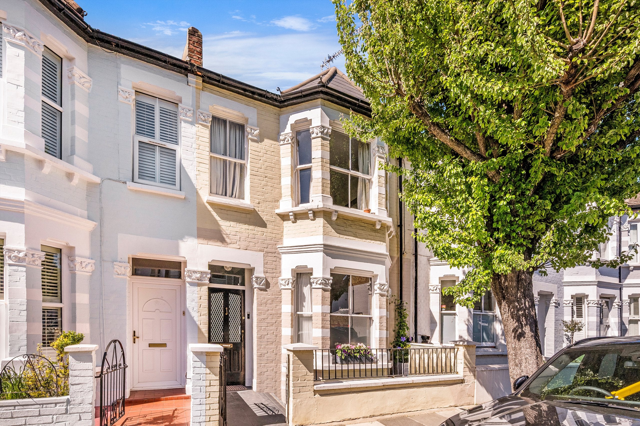 Flat Edgarley Terrace in Greater London