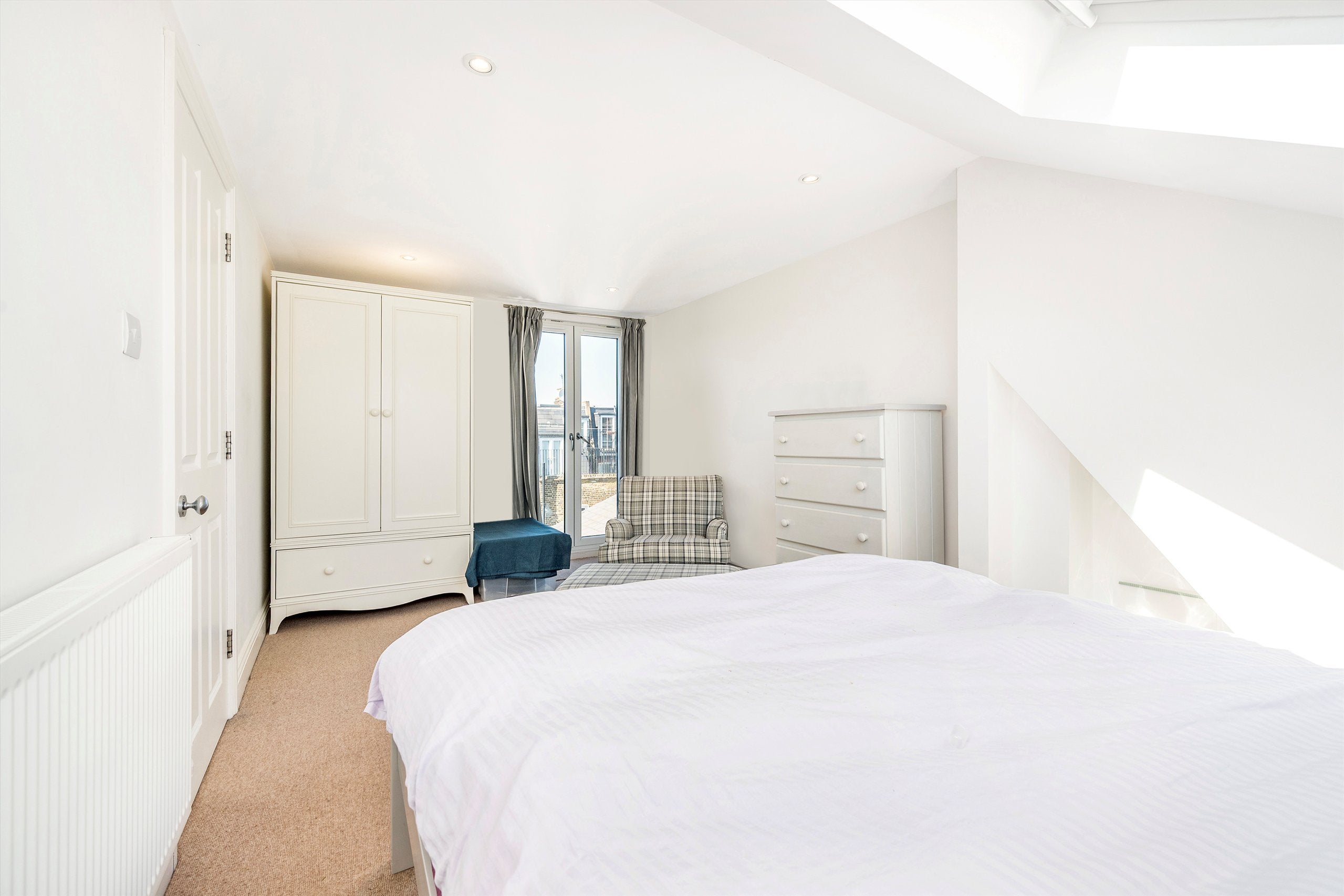 Flat Edgarley Terrace in Greater London