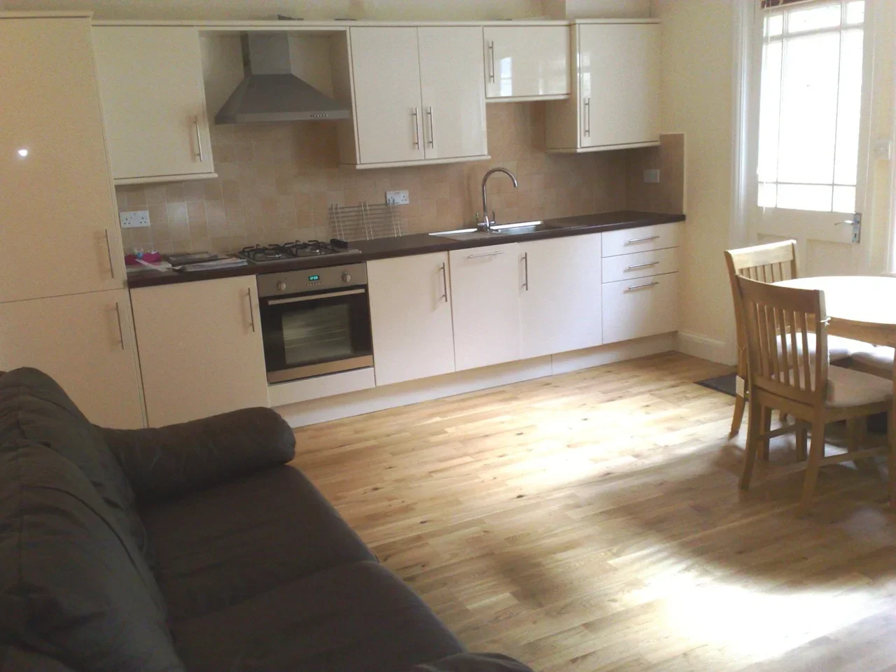 Flat Grange Park in Greater London