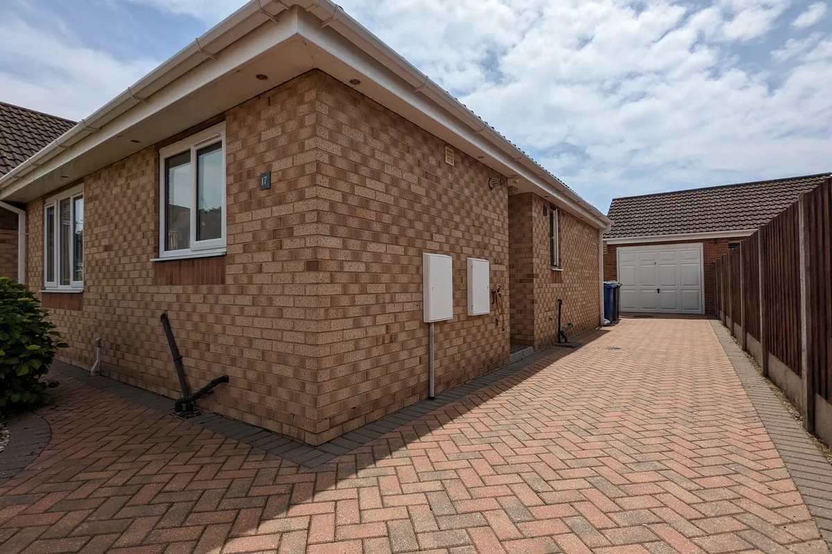 House Fernbank Close in Doncaster