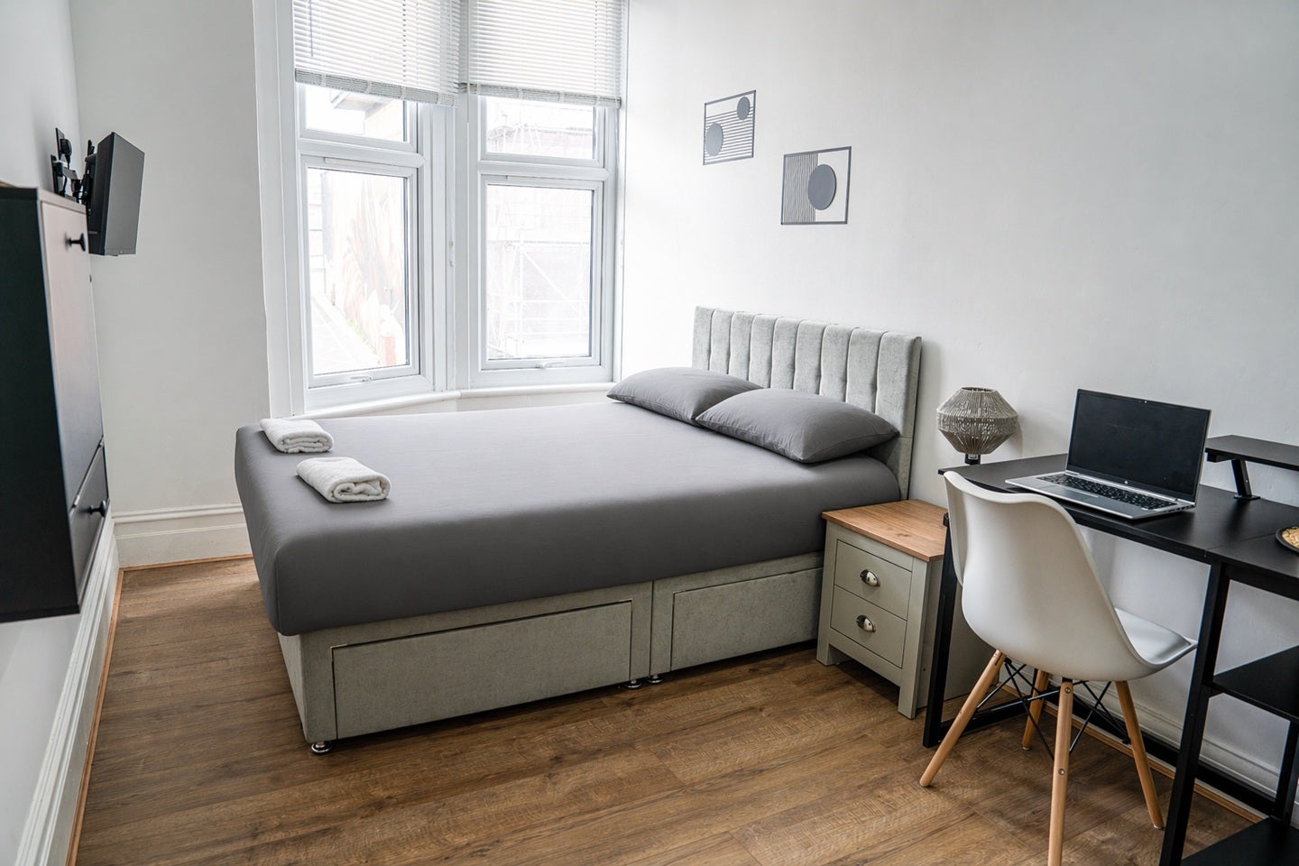 Room Clifftown Road in Southend-on-Sea