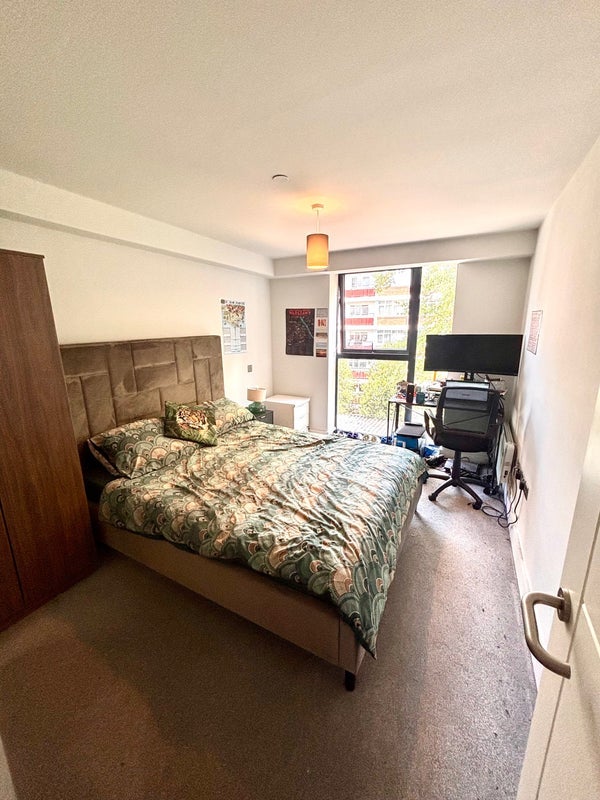 Room Wilford Lane in Nottingham