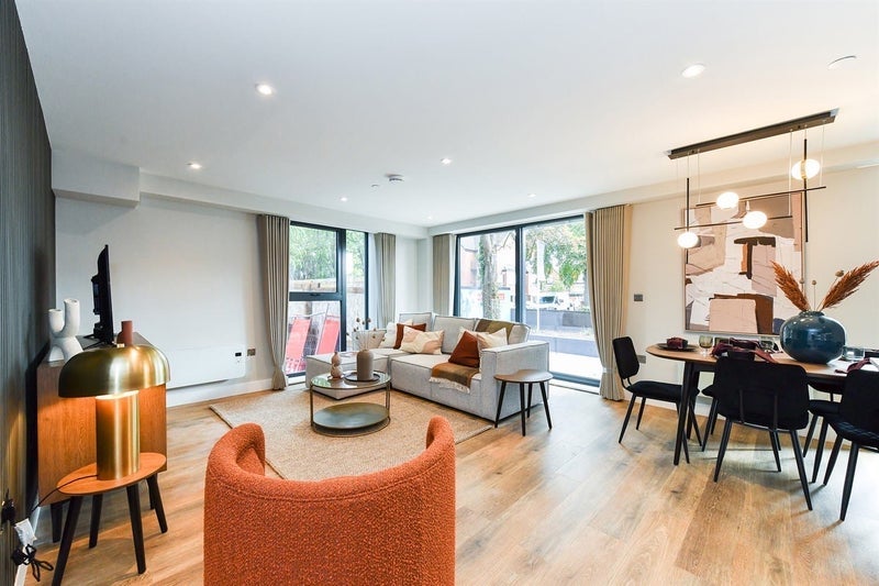 Room Wilford Lane in Nottingham