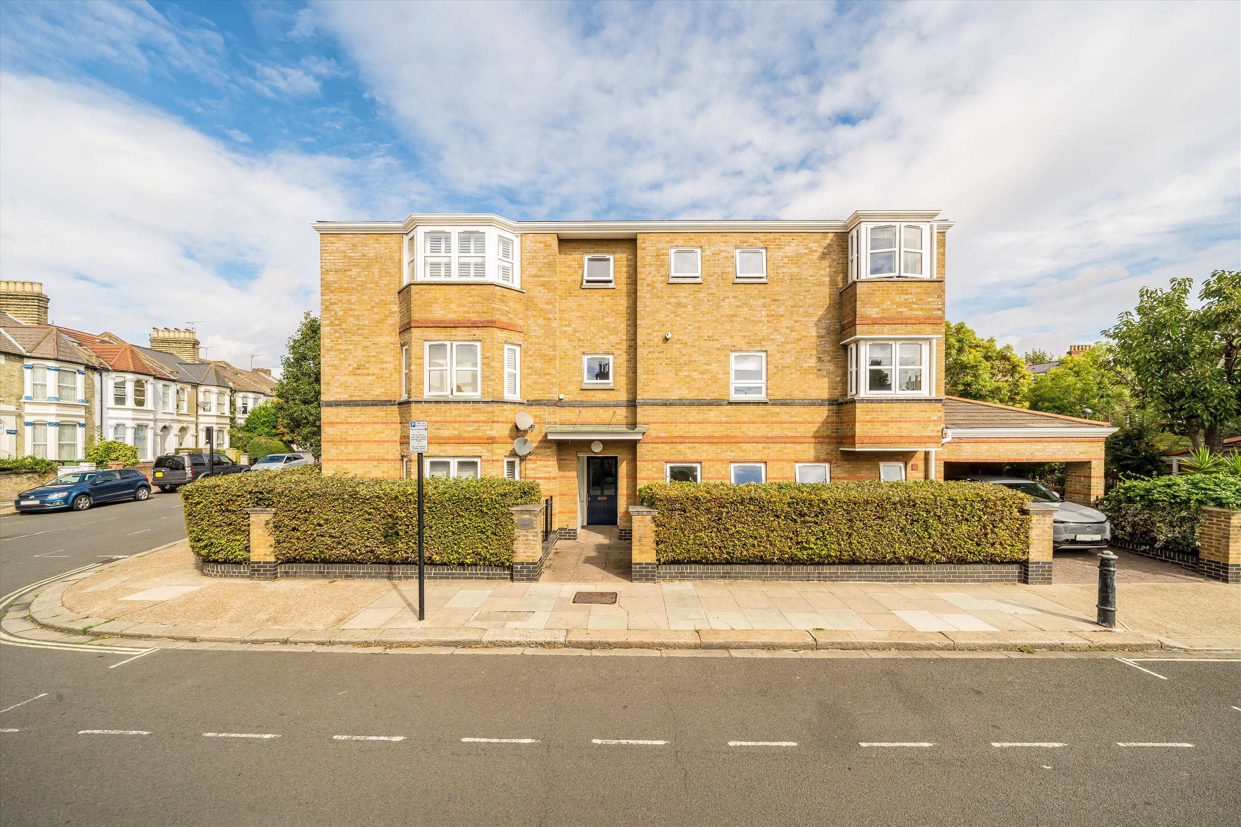 Flat Batson Street in Greater London