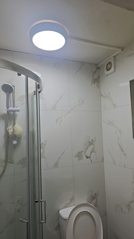 Room Dagmar Avenue in Greater London