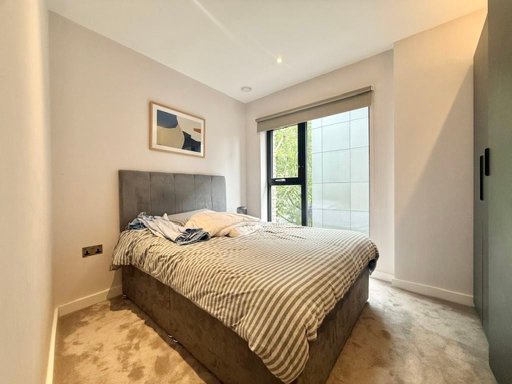 Flat Ufford Street in Greater London