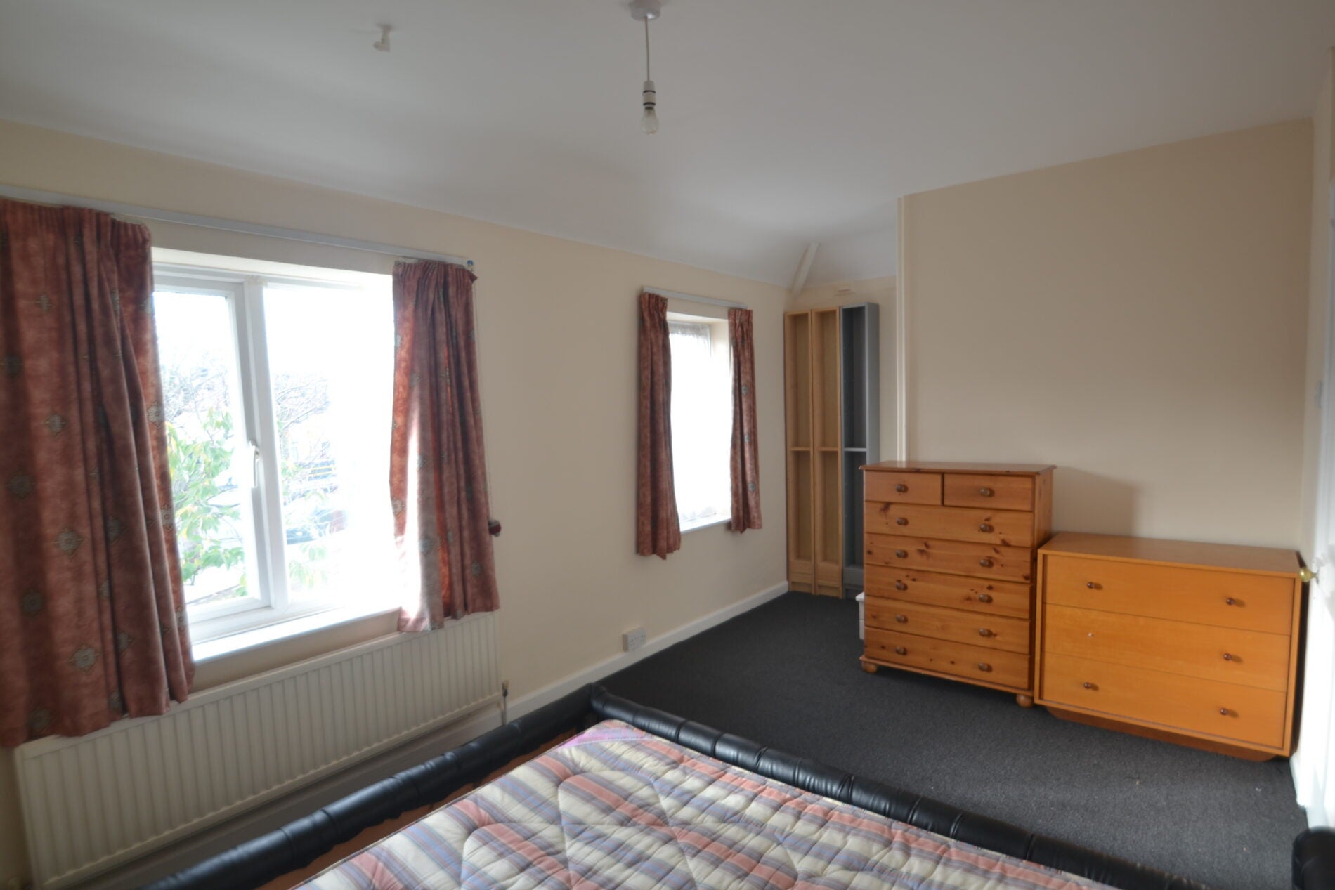 House Oxlow Lane in Greater London