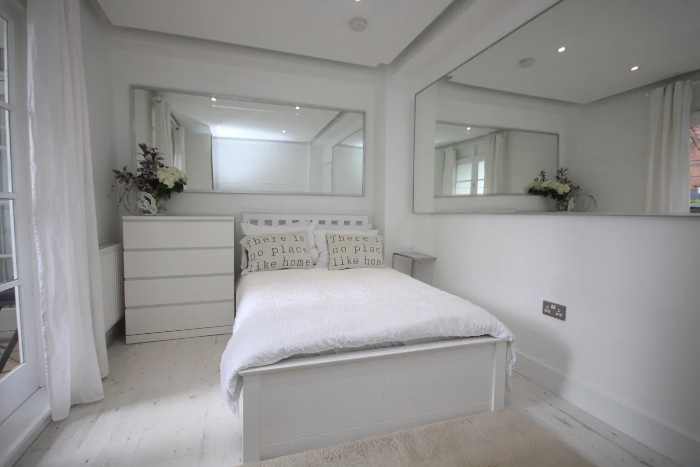 Room John Aird Court in City of Westminster
