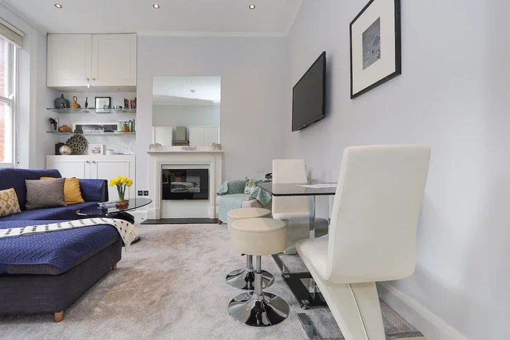 Flat Nevern Square in Greater London