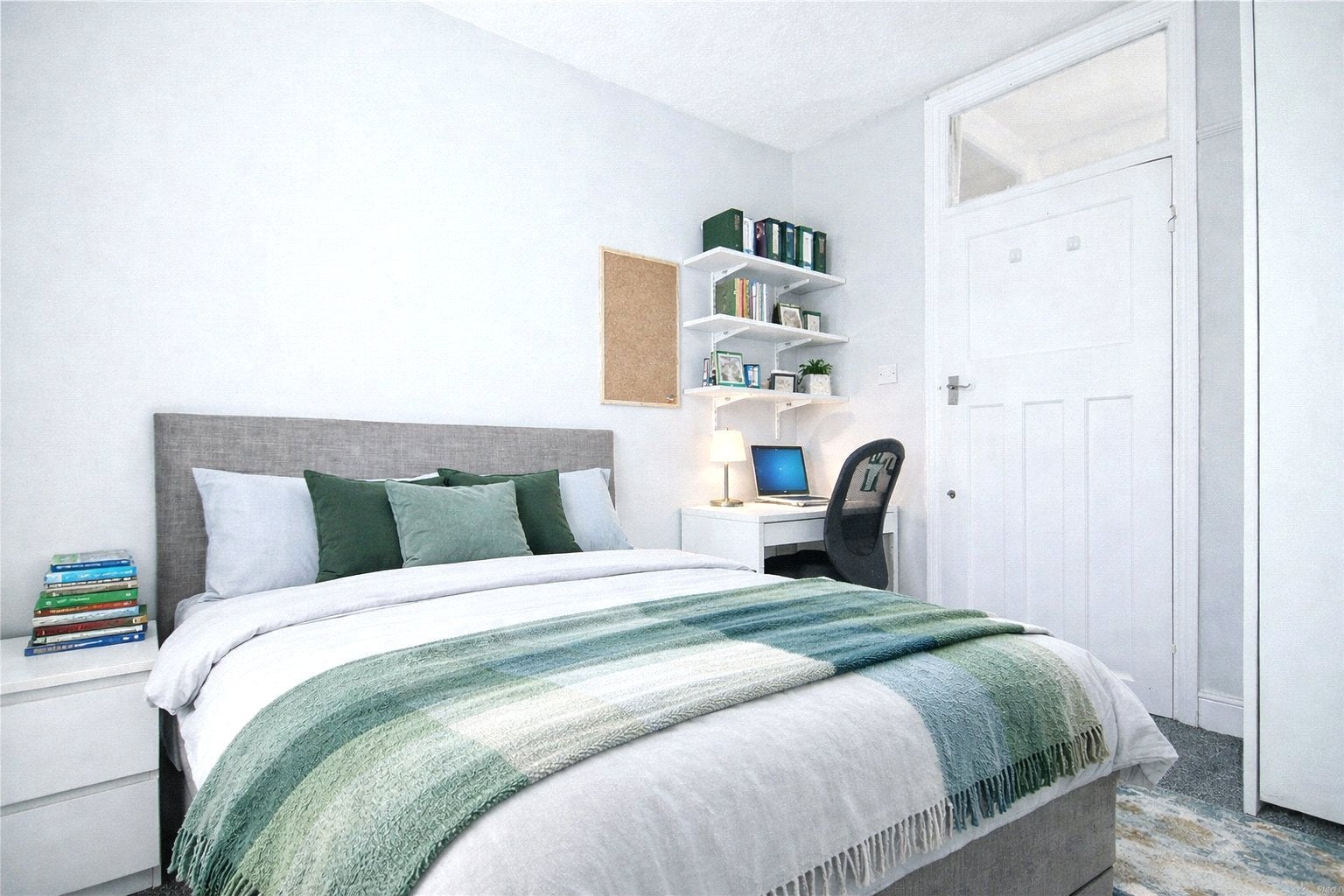 Room Filton Avenue in Bristol