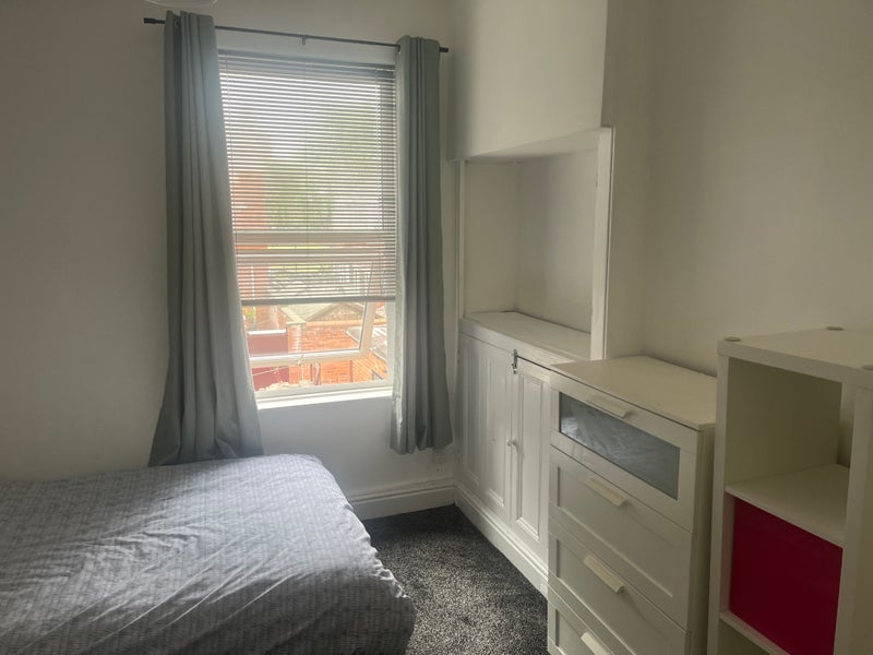Room Plungington Road in Preston