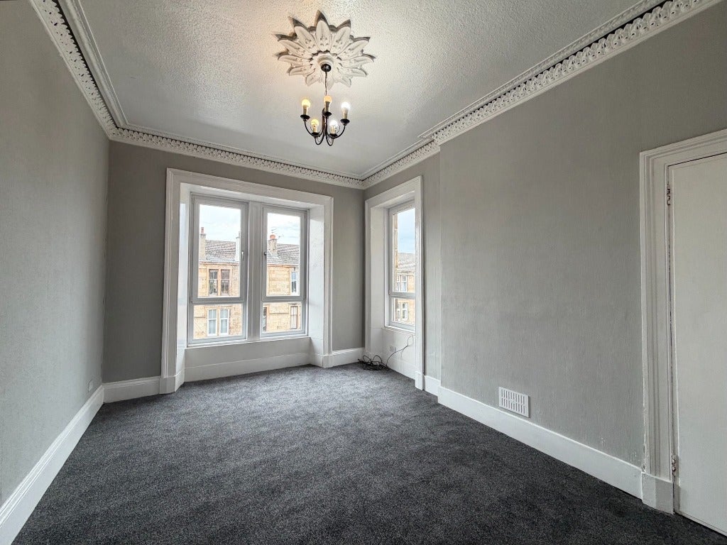 Flat Albert Road in Glasgow