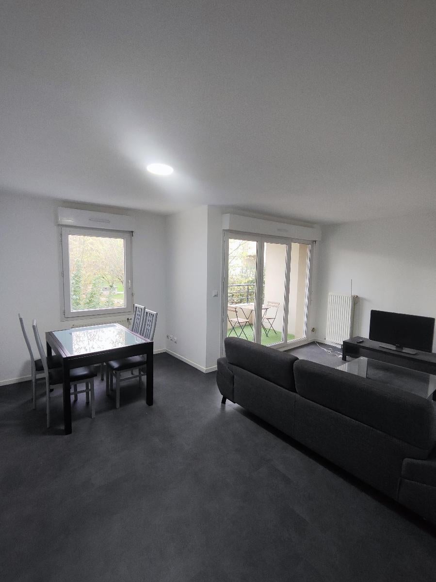 Appartement Rue Henri Bastian à Villefranche-sur-Saône