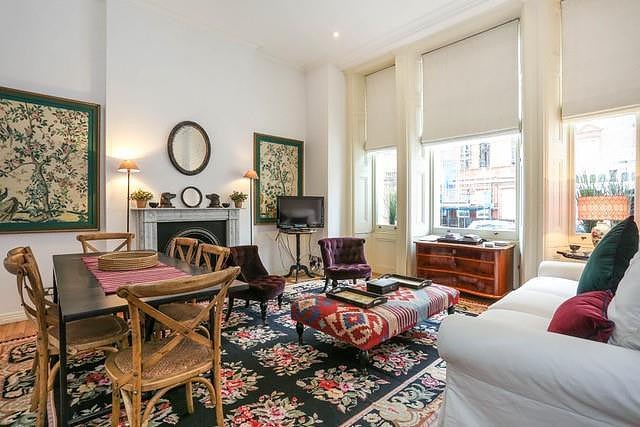 Flat Harrington Gardens in Greater London