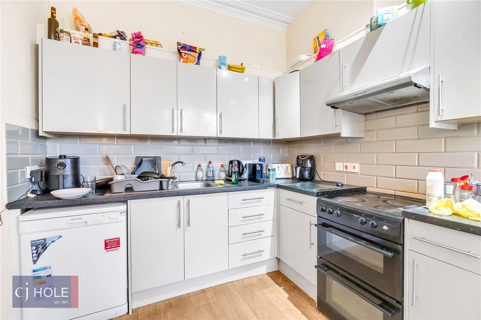 Flat Glentworth Road in Bristol